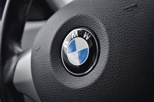 Koronavírus: Nagyon csúnya világra készül a BMW