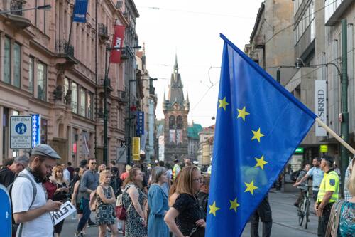Az EU a határok hétfői nyitására kéri a tagállamokat