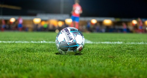 Akár 50 focista is megtagadhatja az újrakezdést a Premier League-ben
