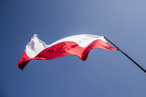 Koronavírus: szurkolók előtt folytatnák a lengyel ligát