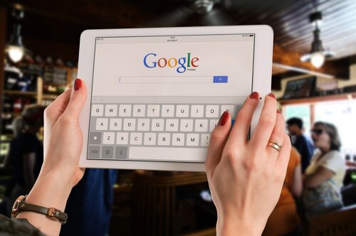 Év végéig marad a home office a Google-nél