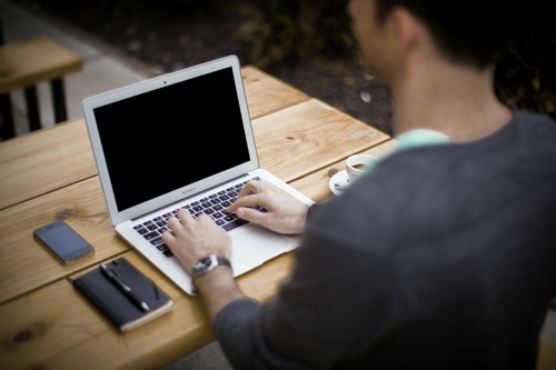Egy hét alatt 37 ezren regisztráltak a munkavállalást segítő állami informatikai tanfolyamra