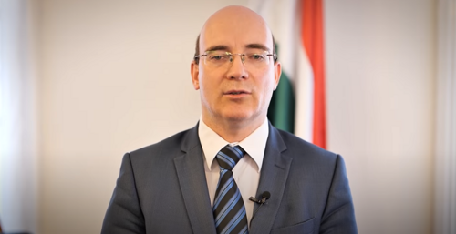 Maruzsa szerint az őszi szünetben minden gyereknek otthon kellene maradnia