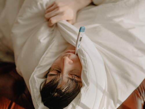 Egyre több helyen szűrik hőkamerák vagy hőkapuk az embereket