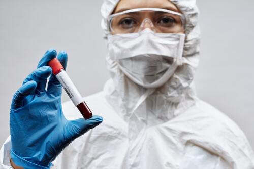 OMSZ: antigén gyorsteszteket használnak a mentők