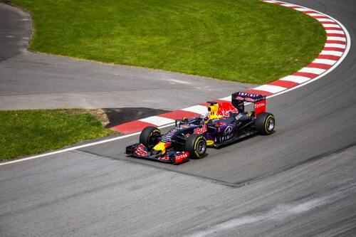 F1: akkor sem törölnek versenyt, ha egy pilóta lebetegszik